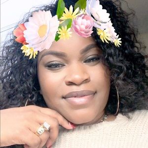 Meet your Posher, Felicia